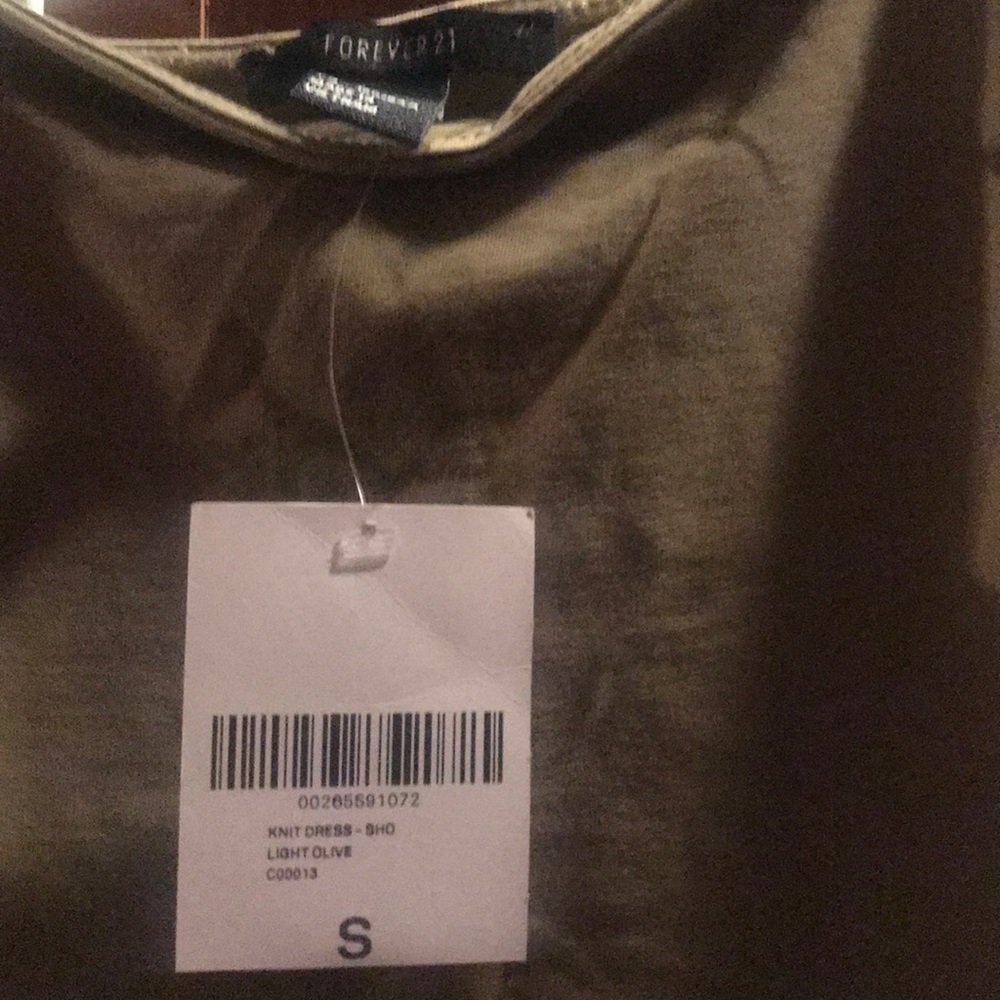 Small. Light olive - Picture 3 of 3